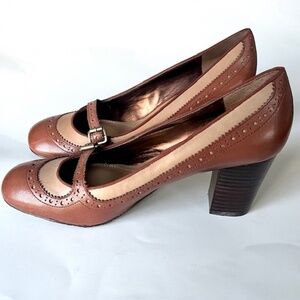Unisa Leather Brown & Cream Mary Janes Size 10